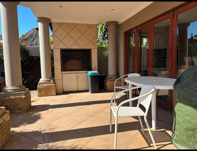 4 BEDROOM HOUSE FOR SALE IN SONNEVELD